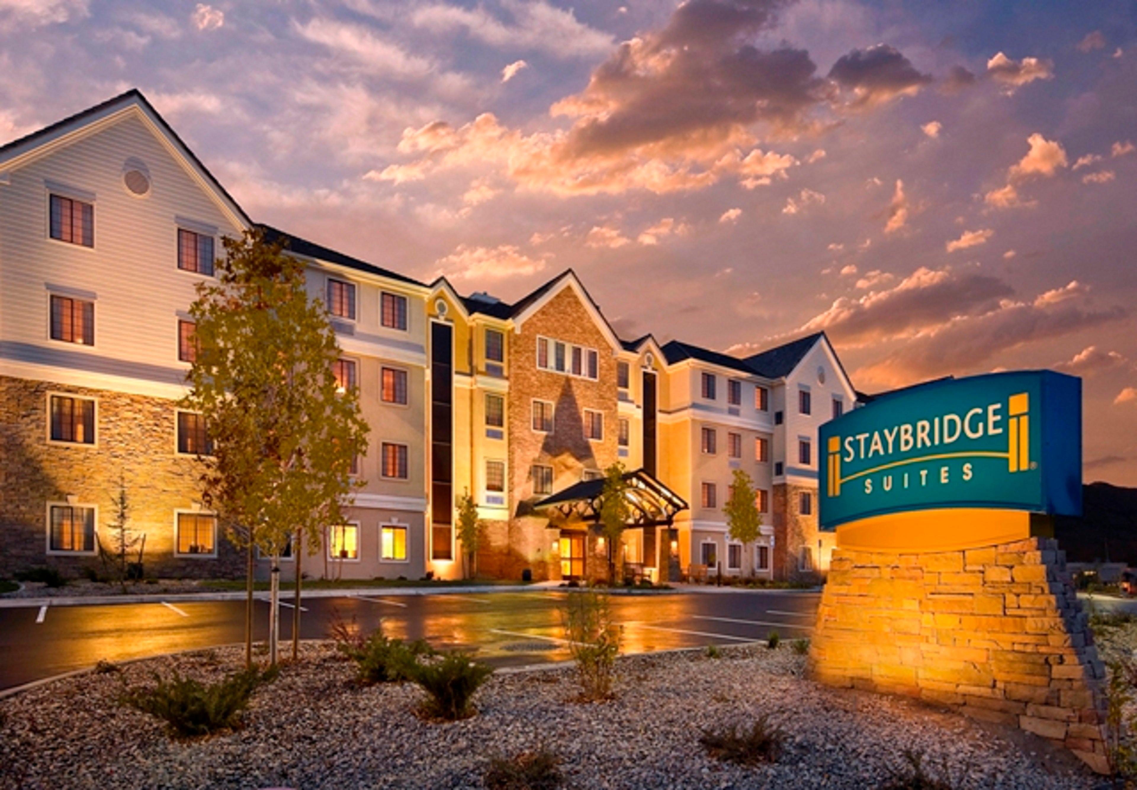 Staybridge Suites Rochester By Ihg Exterior foto
